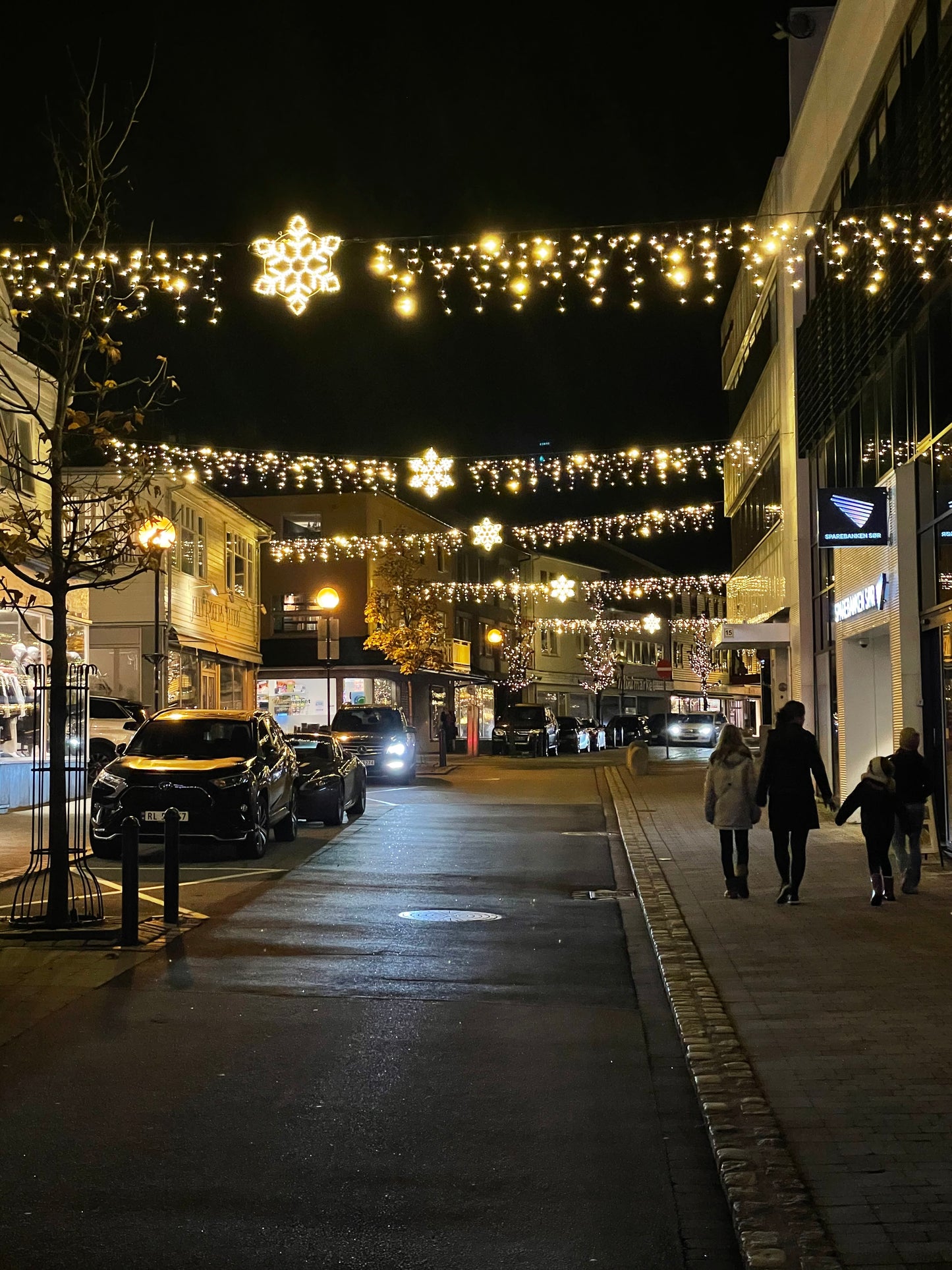 Ledene luči dolžine 10 metrov. 480 LED toplo bela